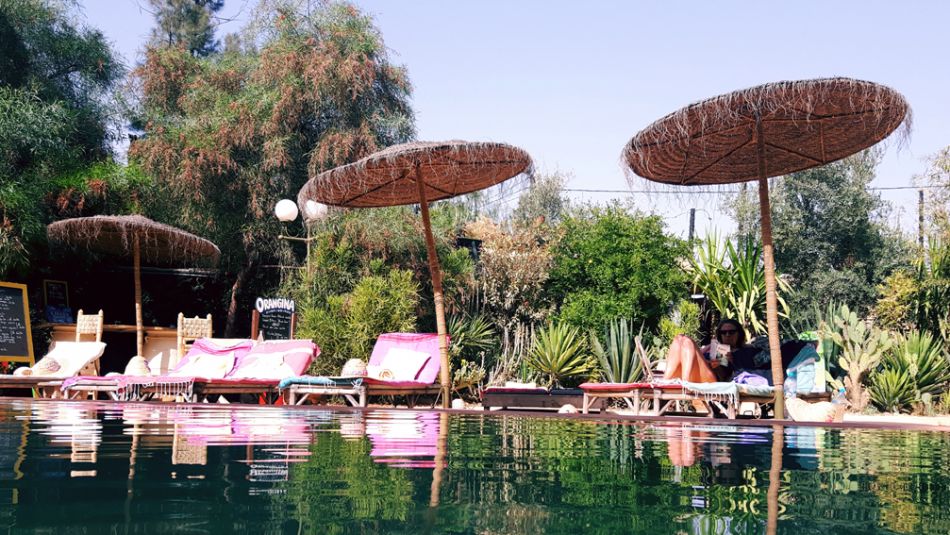 Un Dejeuner Piscine Au Jardin Tougana Marrakech